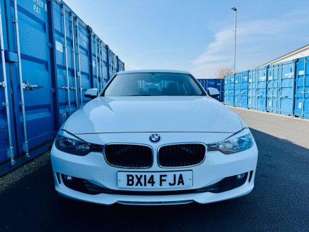 BMW 3 SERIES 2.0 325d SE Euro 5 (s/s) 4dr